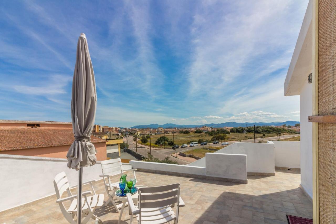 Bright X3 With Terrace! Appartamento Olbia